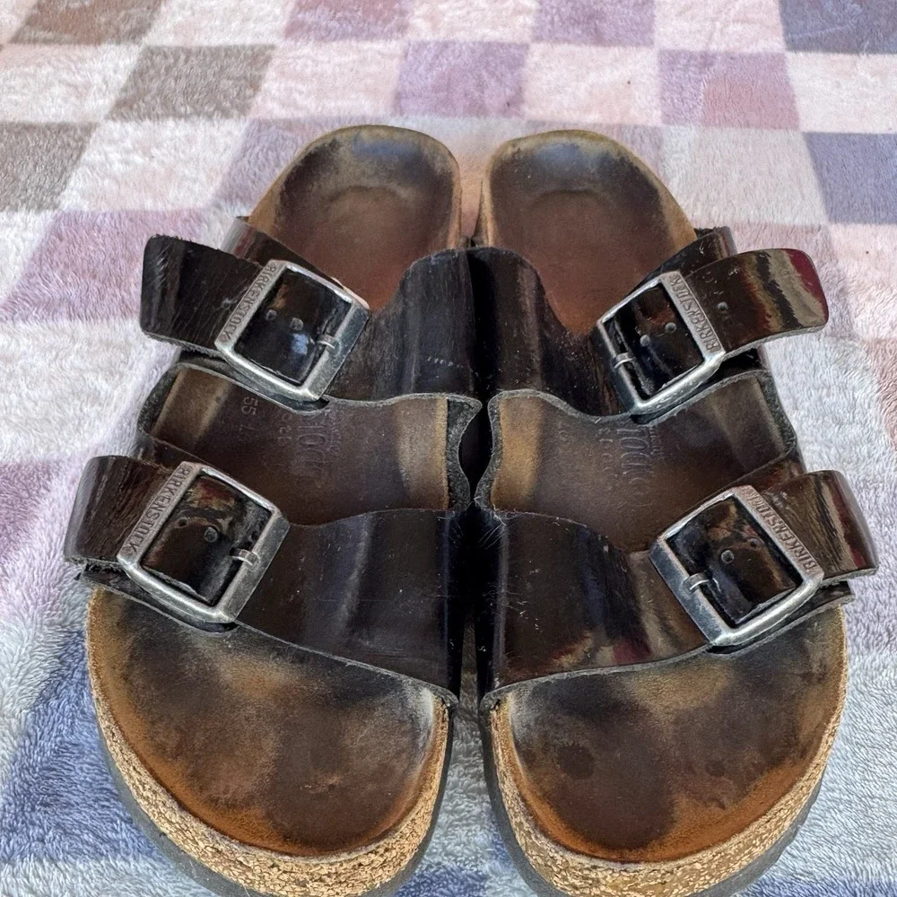 Birkenstock product pair